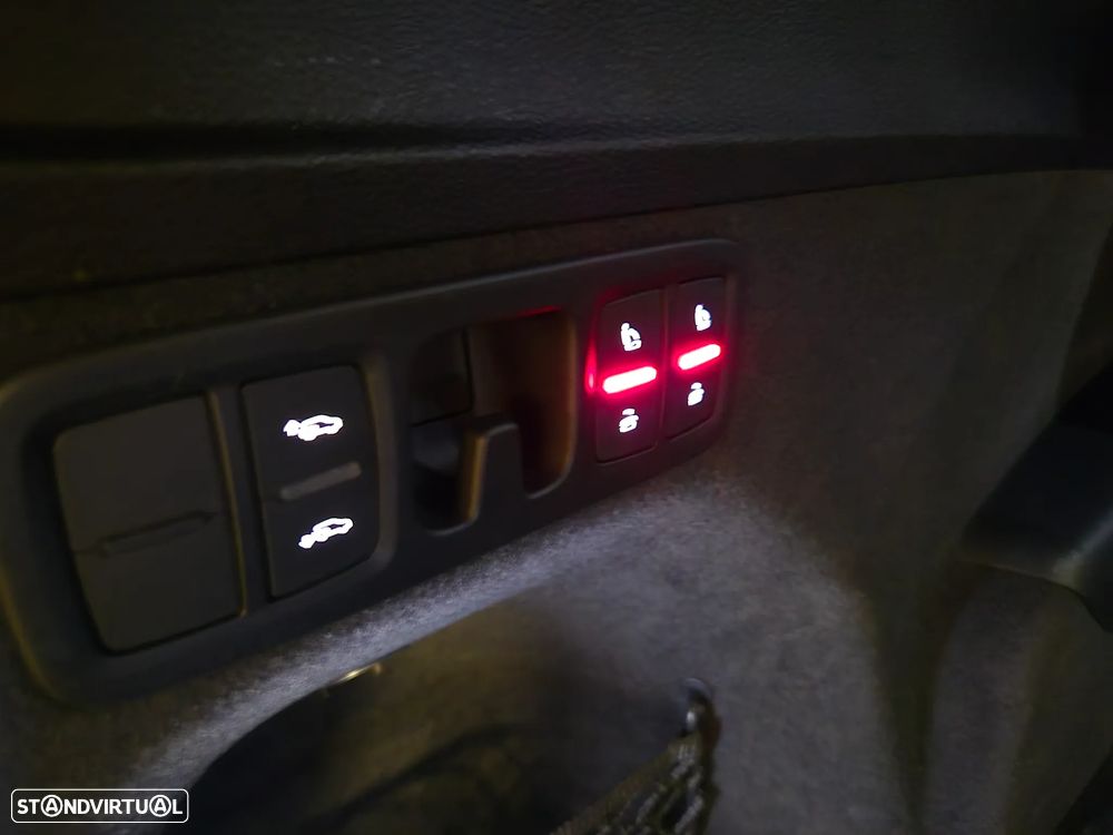 Audi Q7 3.0 TDI quattro S-line Tiptronic 7L - 32