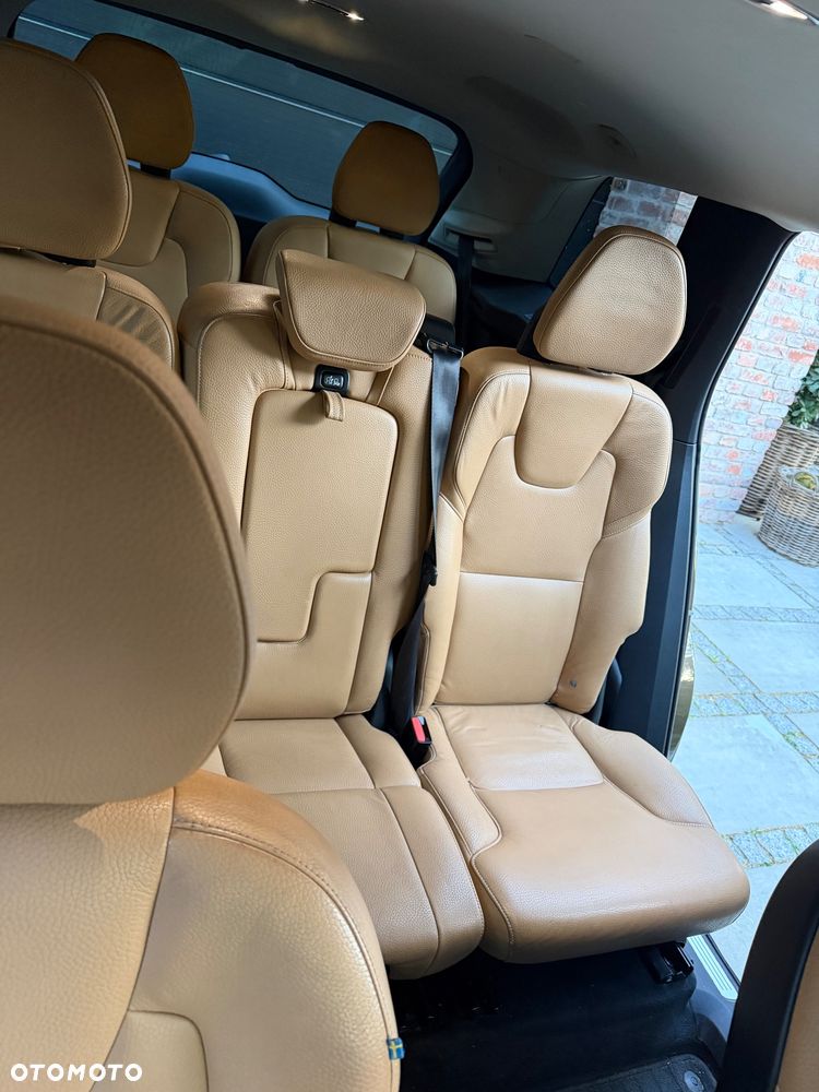 Volvo XC 90 D5 AWD Momentum 7os - 7