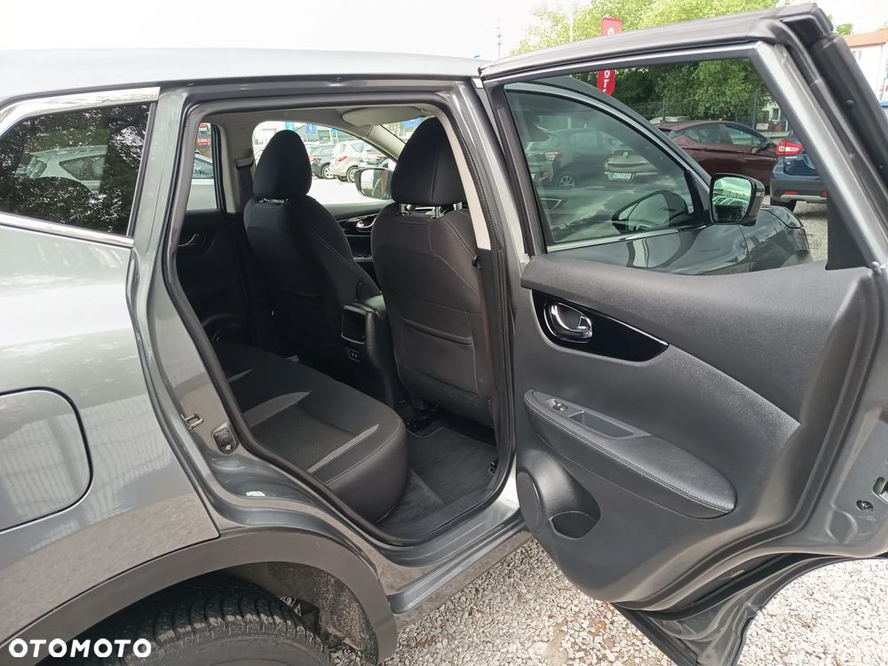 Nissan Qashqai 1.3 DIG-T DCT SHIRO - 37