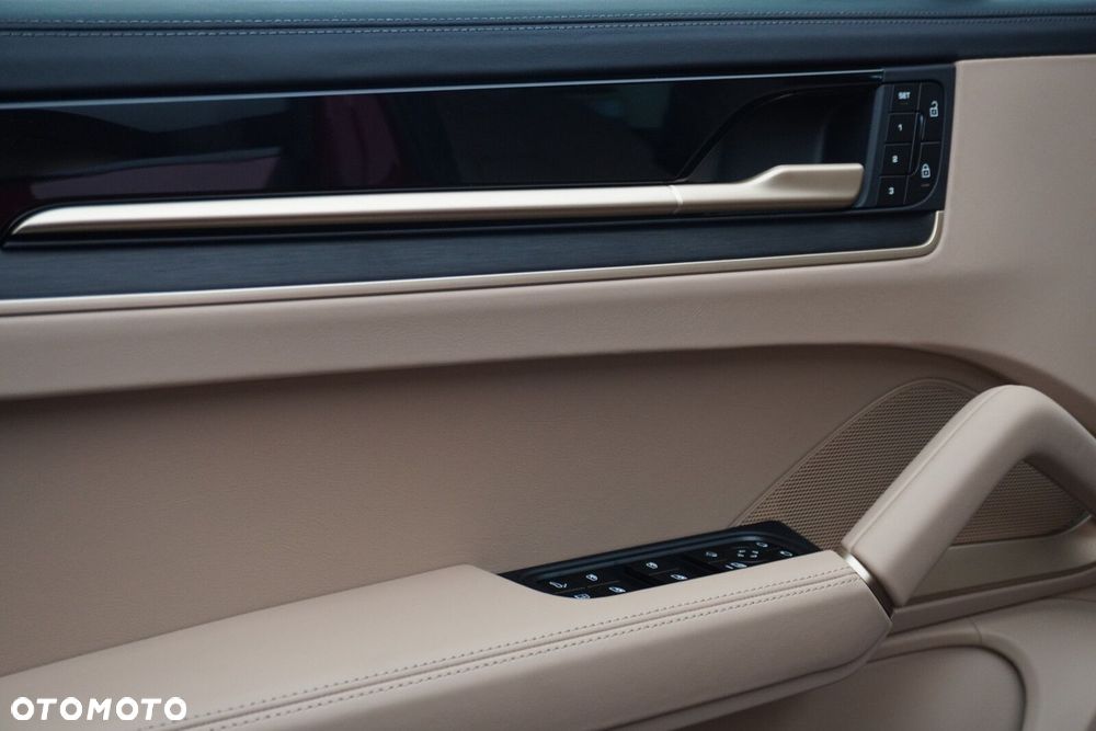 Porsche Cayenne - 19