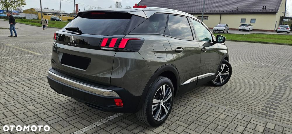 Peugeot 3008 HDi 115 Allure - 4