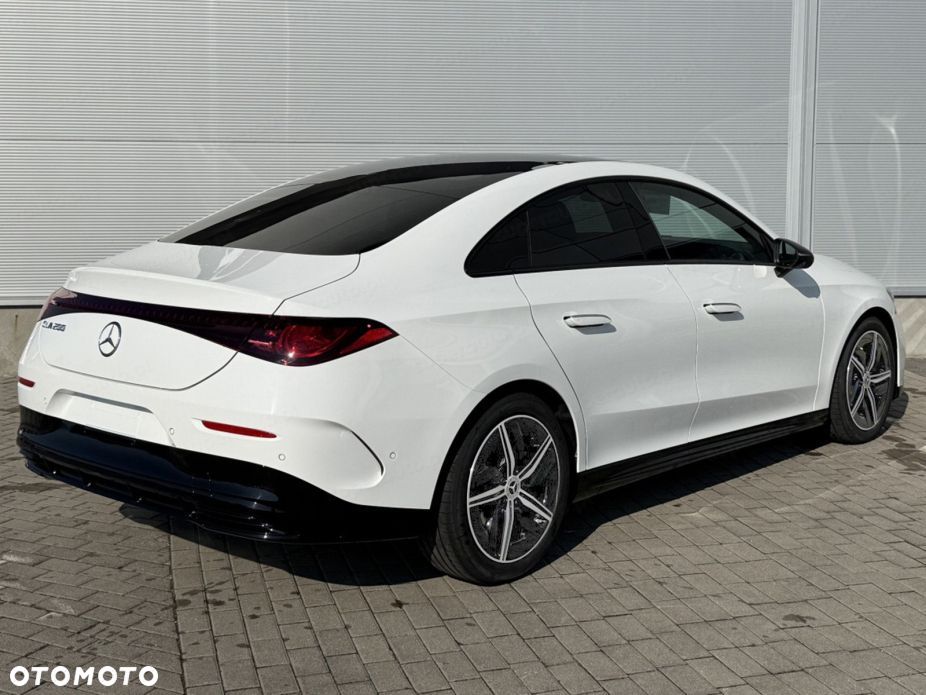 Mercedes-Benz CLA 200 mHEV 8G-DCT - 4