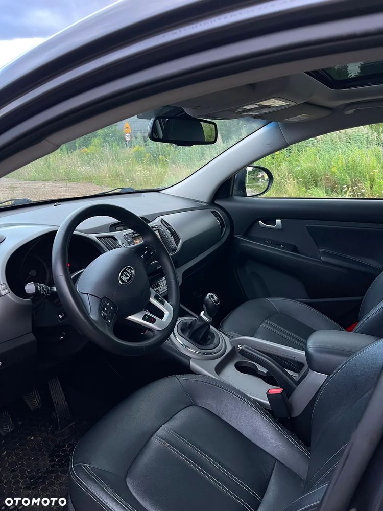 Kia Sportage 1.7 CRDI 2WD Dream-Team Edition - 18