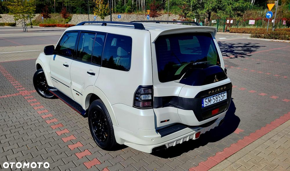 Mitsubishi Pajero - 29