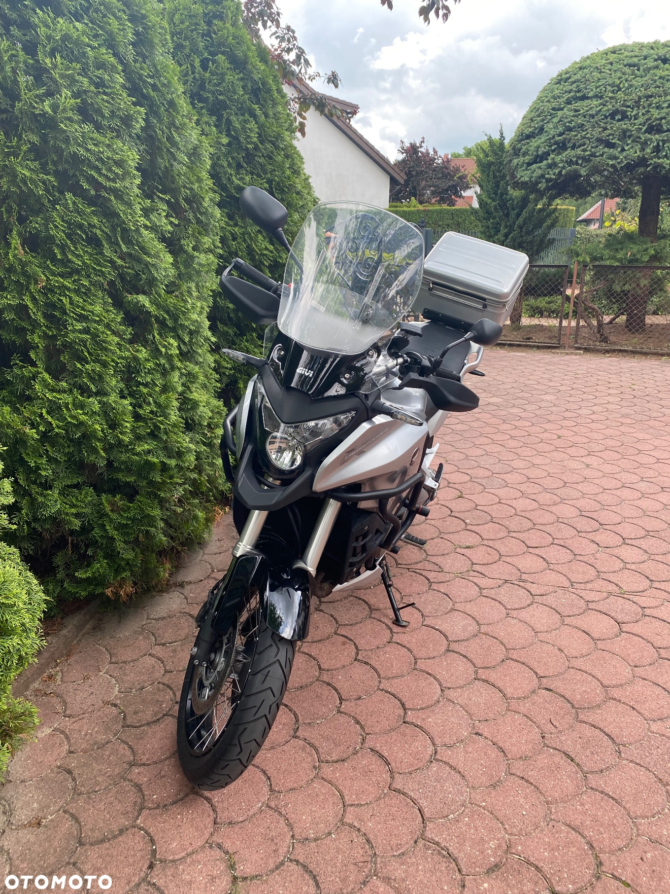 Honda VFR - 2