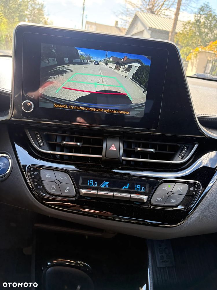 Toyota C-HR Business-Edition - 13