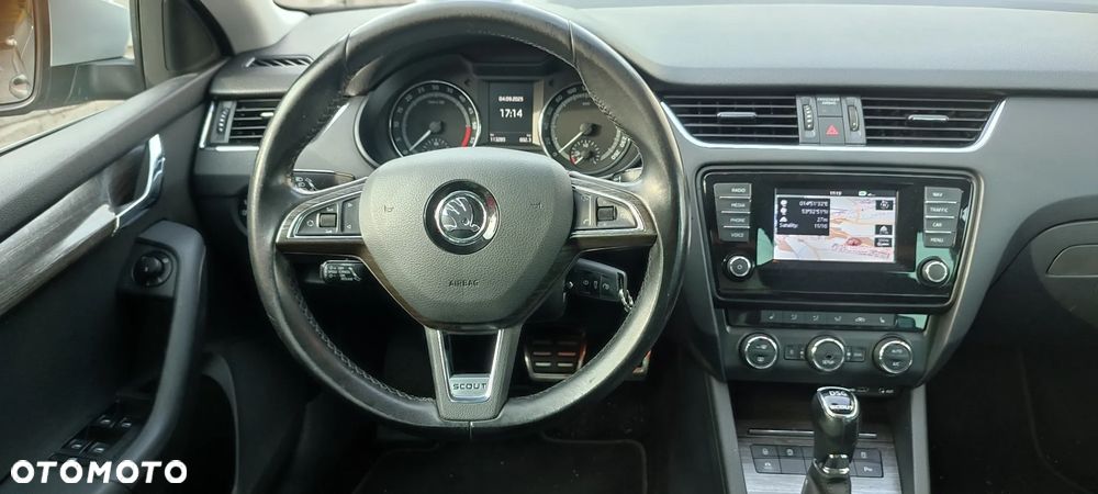 Skoda Octavia 2.0 TDI 4x4 DSG Scout - 10
