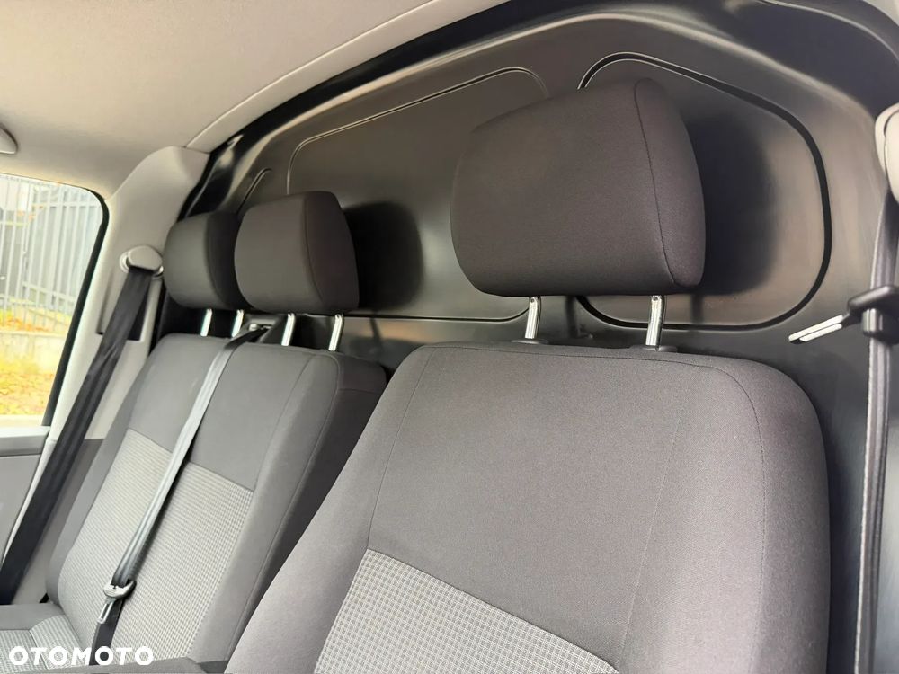 Volkswagen Transporter - 29