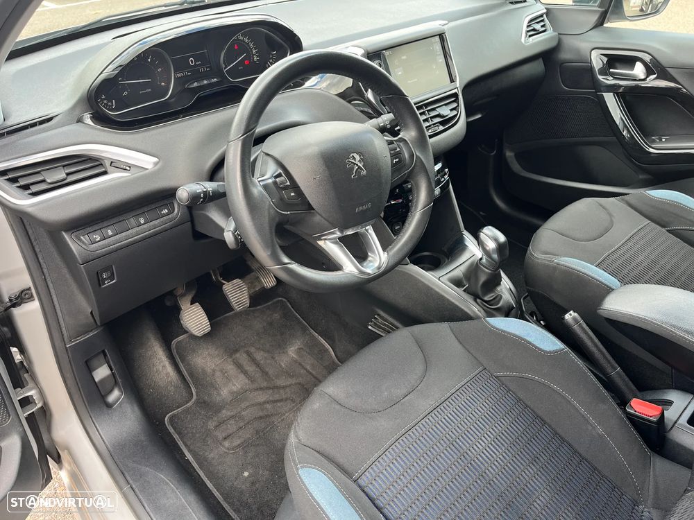 Peugeot 208 1.4 HDi Allure - 9