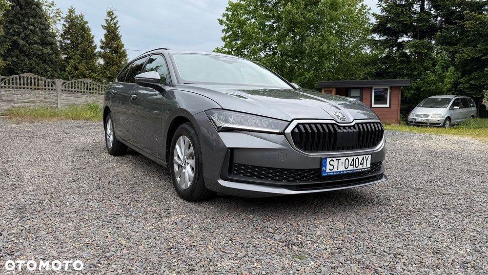 Skoda Superb 2.0 TDI SCR Essence DSG - 5