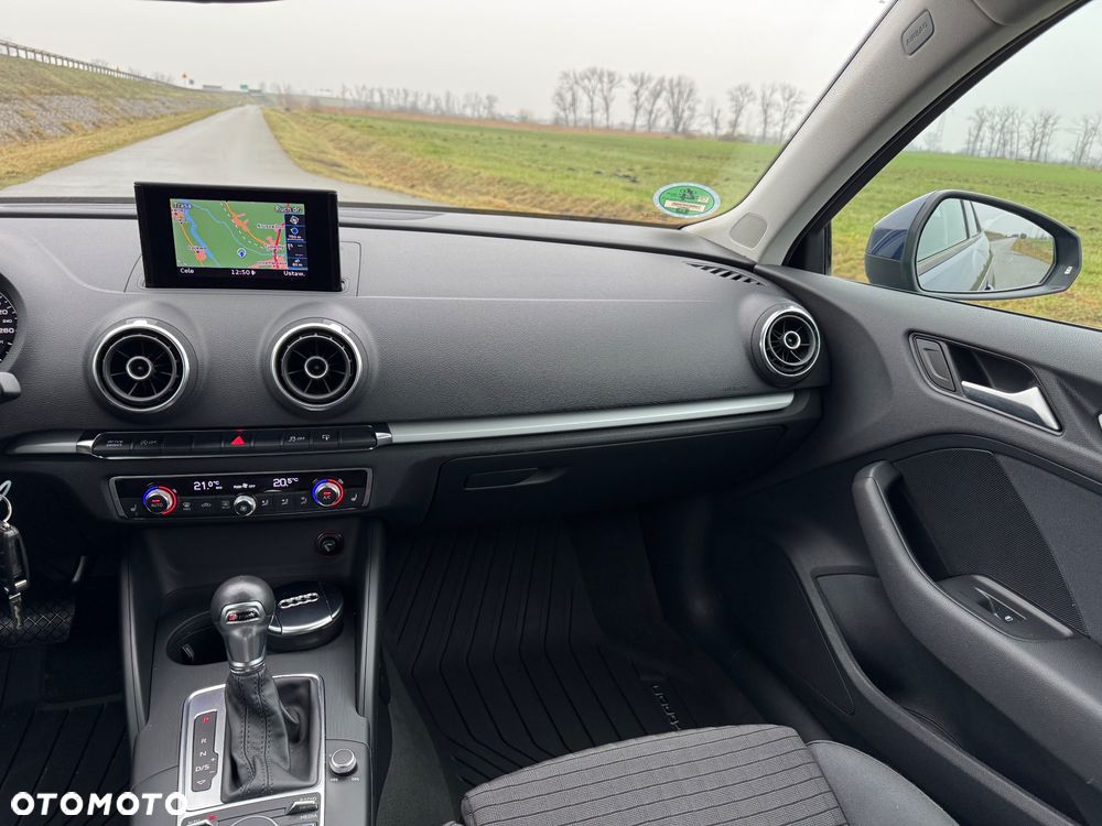 Audi A3 3-drzwiowe 2.0 TDI S tronic Attraction - 27