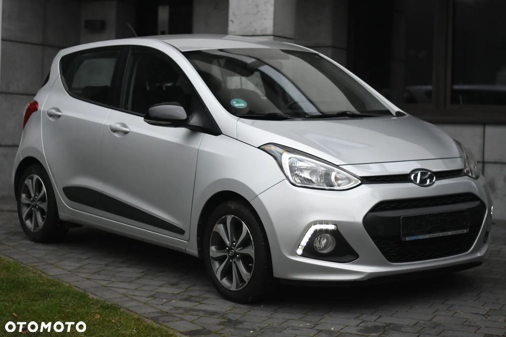 Hyundai i10 1.0 Fifa World Cup Edition - 4