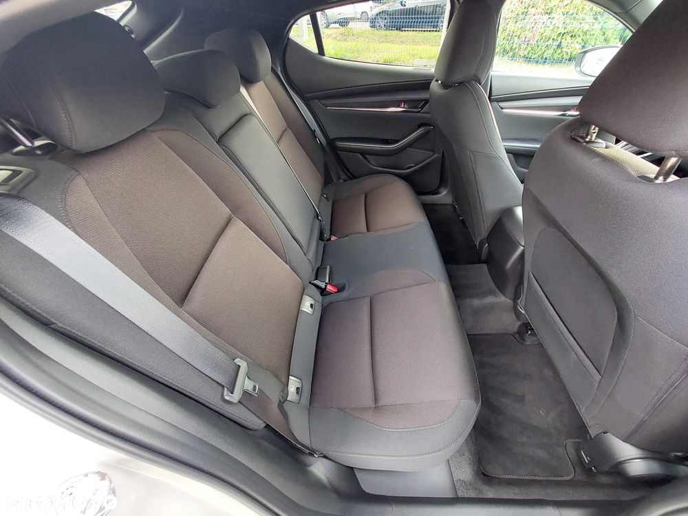 Mazda 3 - 11