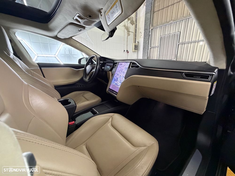 Tesla Model S 85D AWD - 15