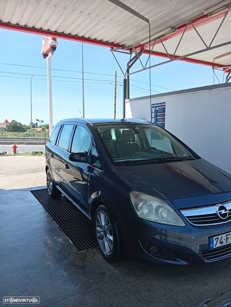 Opel Zafira 1.7 CDTI Cosmo - 1