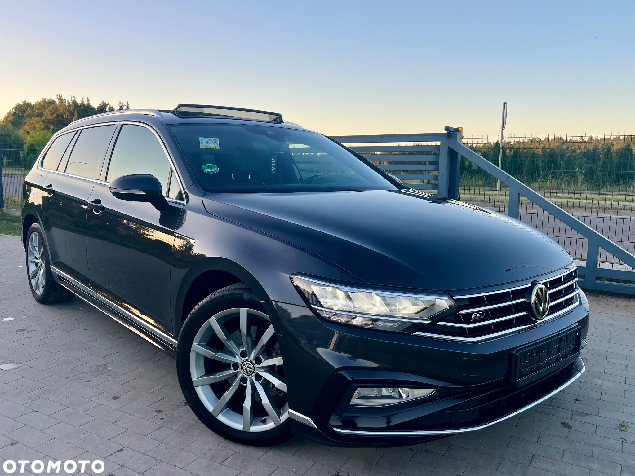 Volkswagen Passat 2.0 TDI SCR R-Line Plus DSG - 1