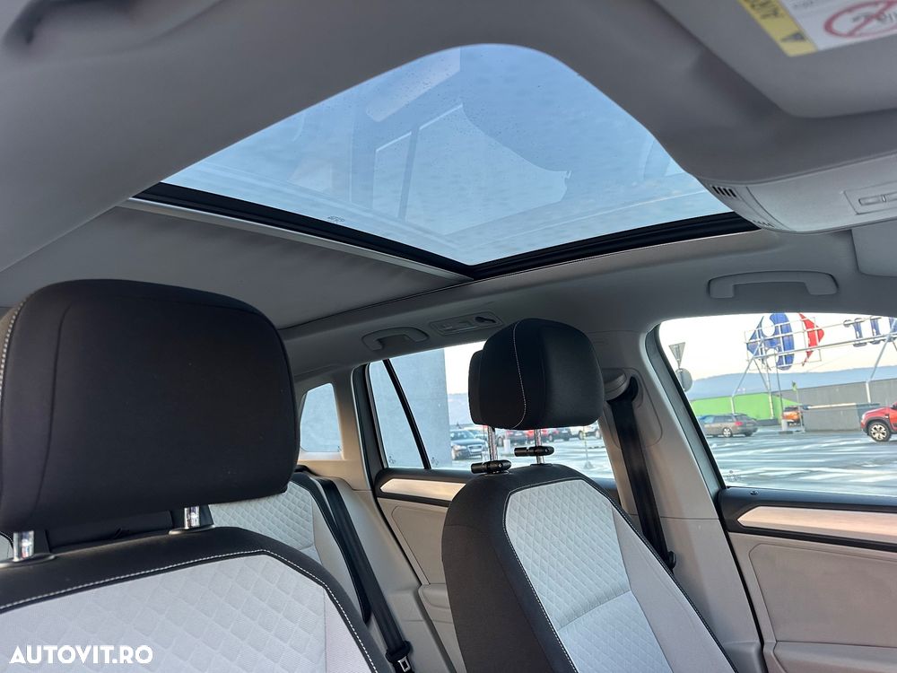 Volkswagen Tiguan - 21