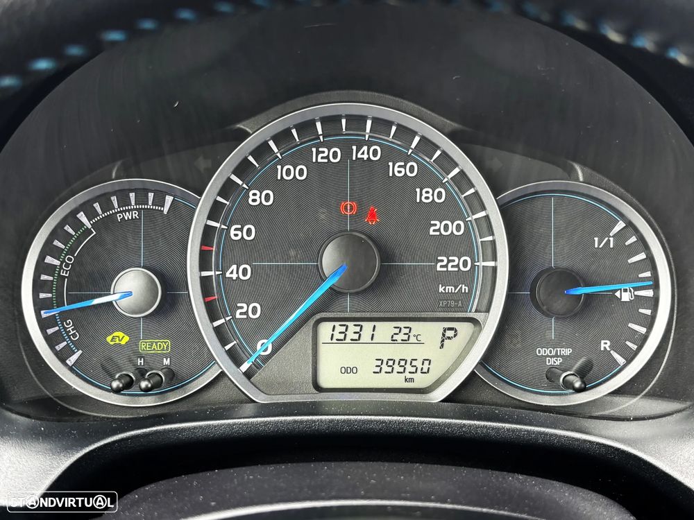 Toyota Yaris 1.5 HSD Comfort+P.Style - 18