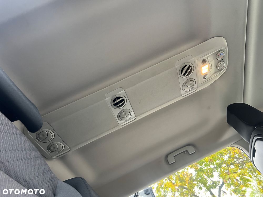 Toyota ProAce Kombi 2.0 D-4D Medium 2,8t - 15