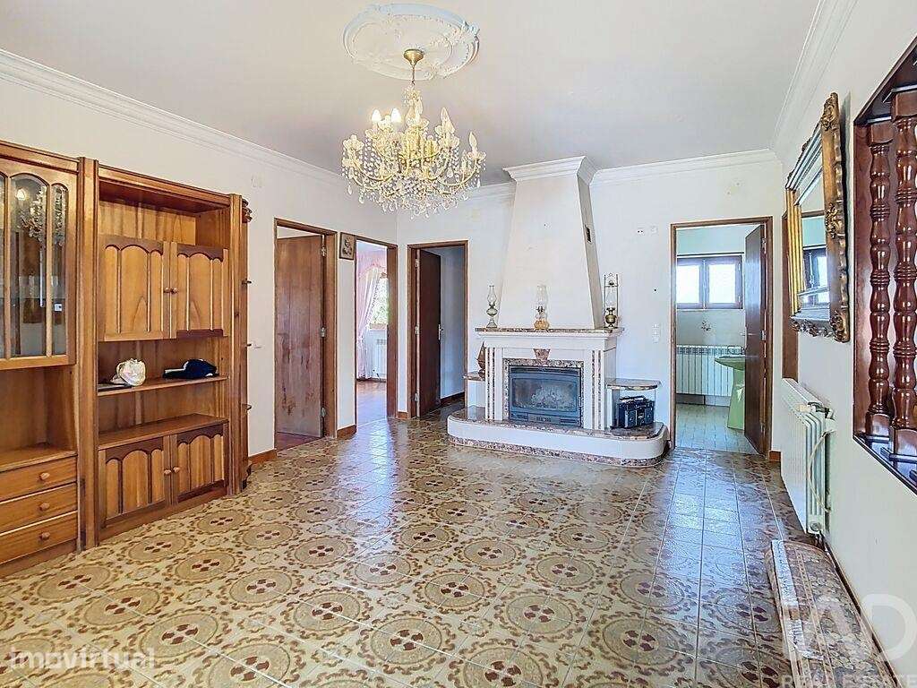 Casa / Villa em Porto de Mós - São João Baptista e São Pedro - Grande imagem: 5/22