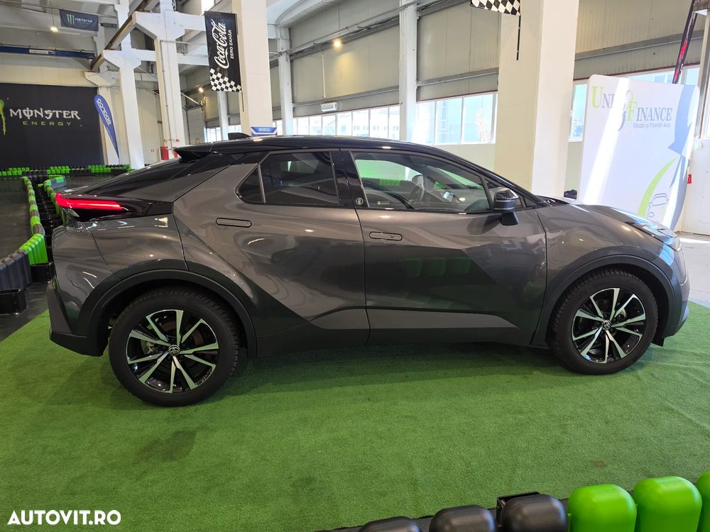 Toyota C-HR 1.8 Hybrid Team Deutschland - 8