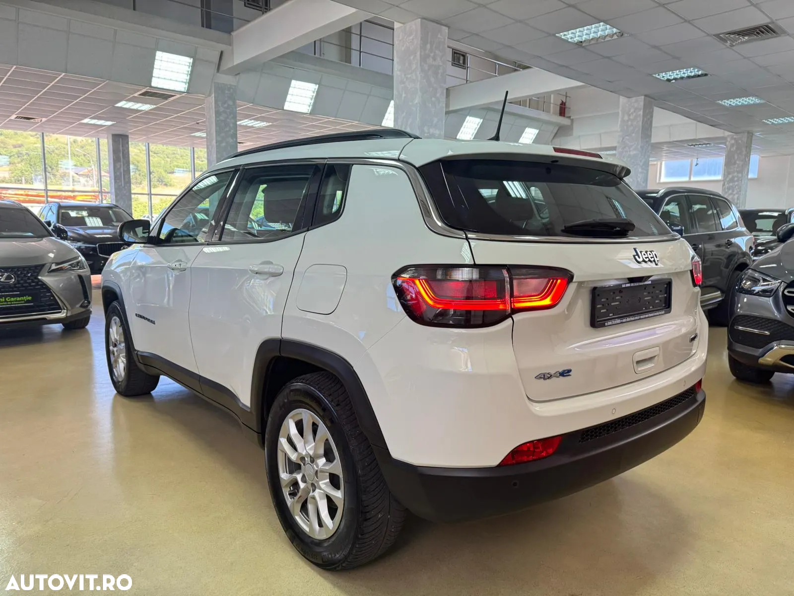 Jeep Compass 1.3T 4xe AT6 PHEV S - 9