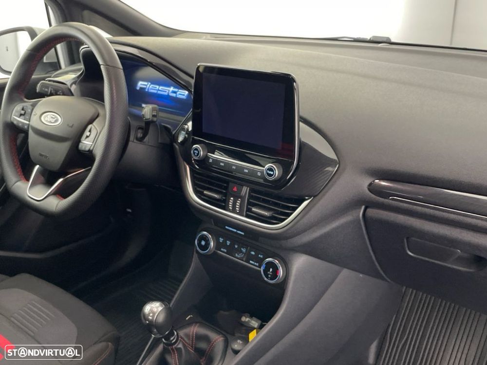 Ford Fiesta 1.0 EcoBoost MHEV ST-Line - 22
