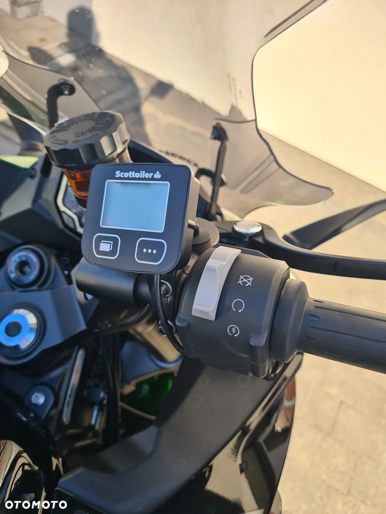 Kawasaki Ninja 1000 SX - 8