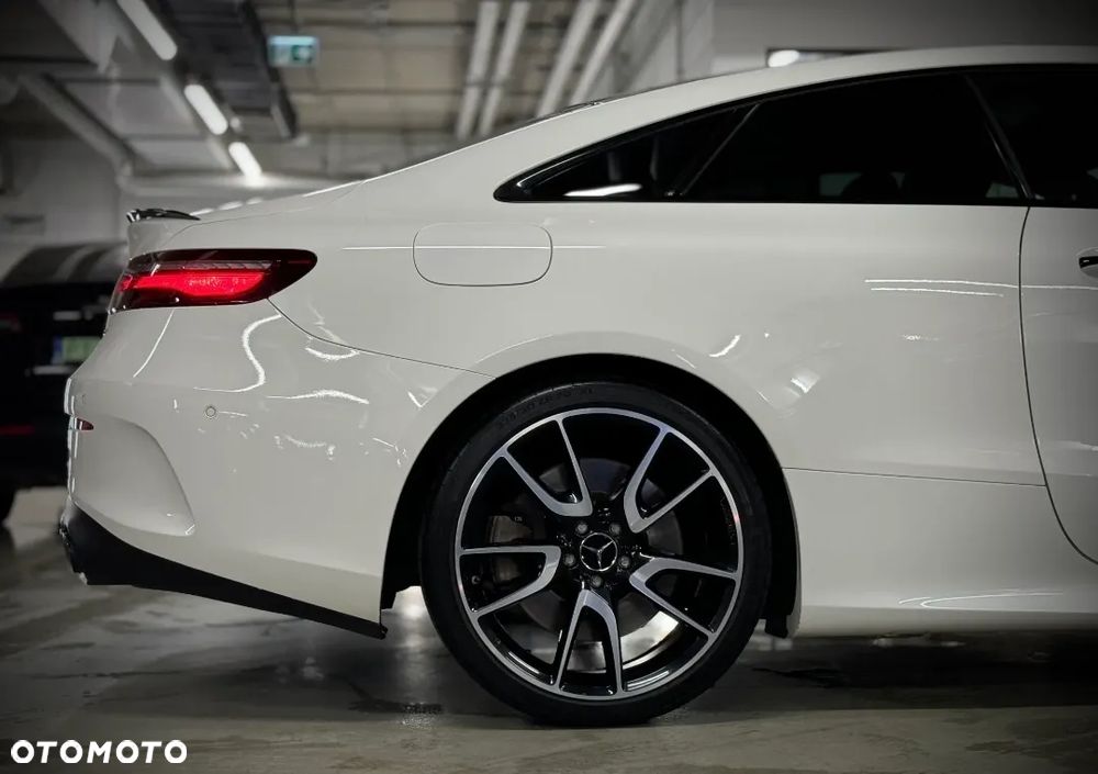 Mercedes-Benz Klasa E AMG 53 4-Matic+ 9G-TRONIC - 7