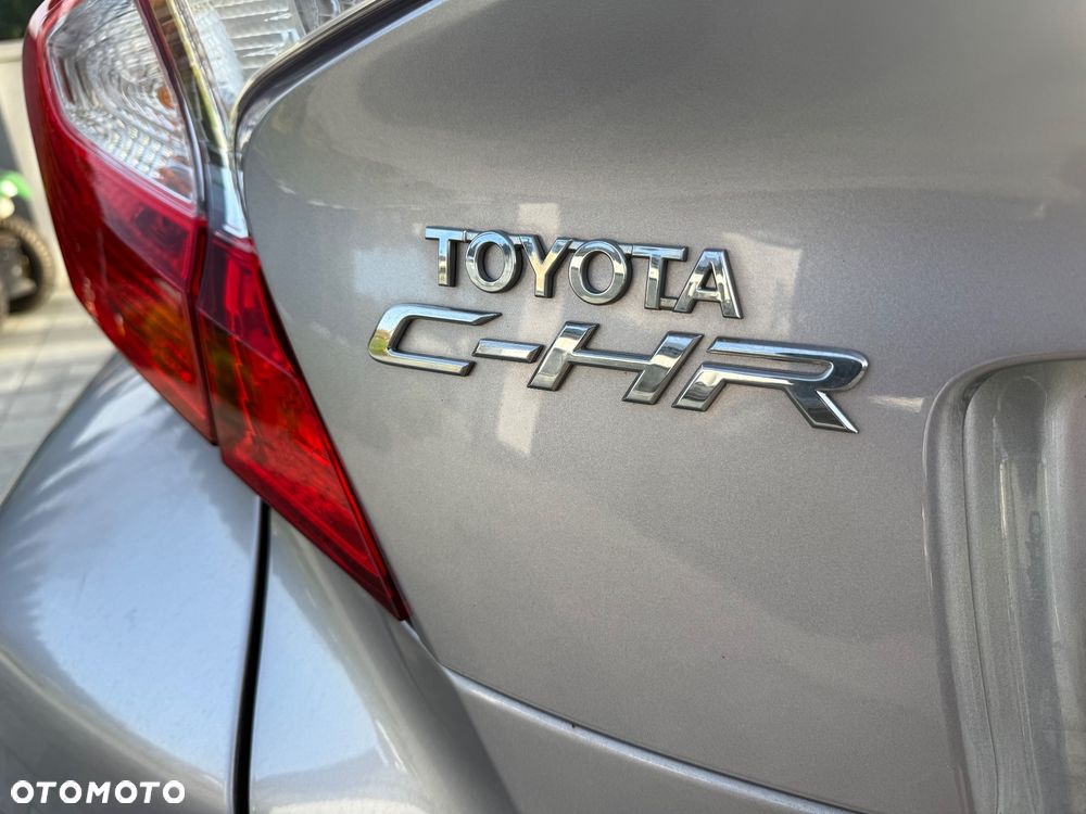 Toyota C-HR - 11