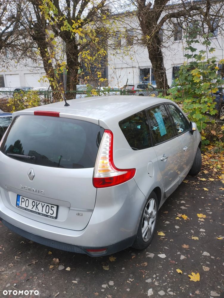Renault Scenic 1.5 dCi Emotion - 2