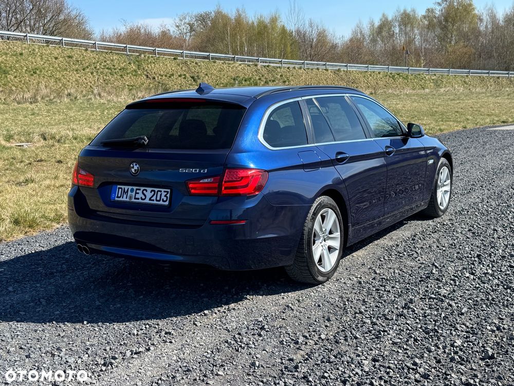 BMW Seria 5 520d - 4