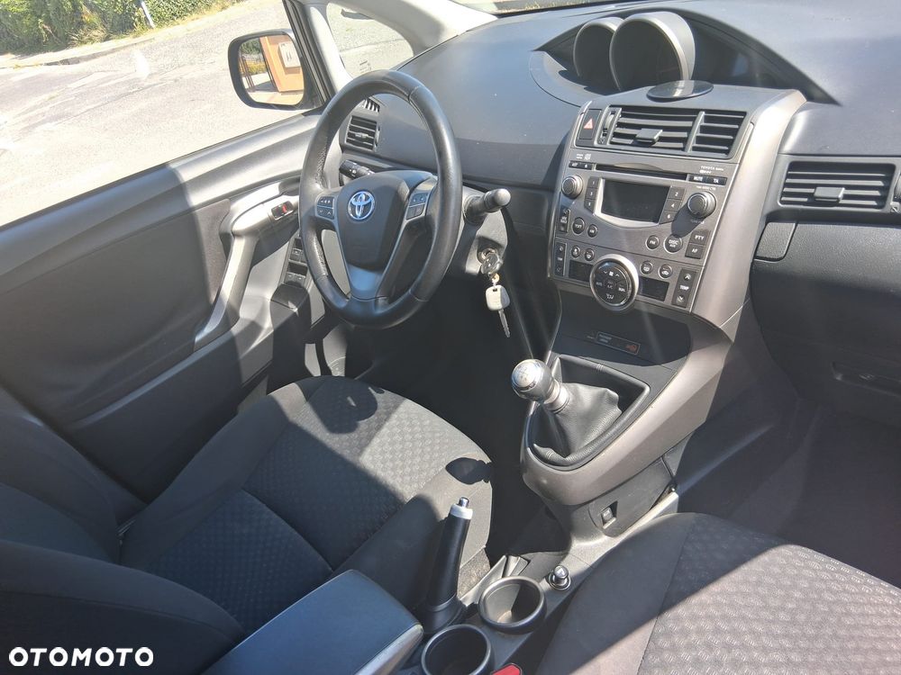 Toyota Verso 1.6 7-Sitzer Life - 25