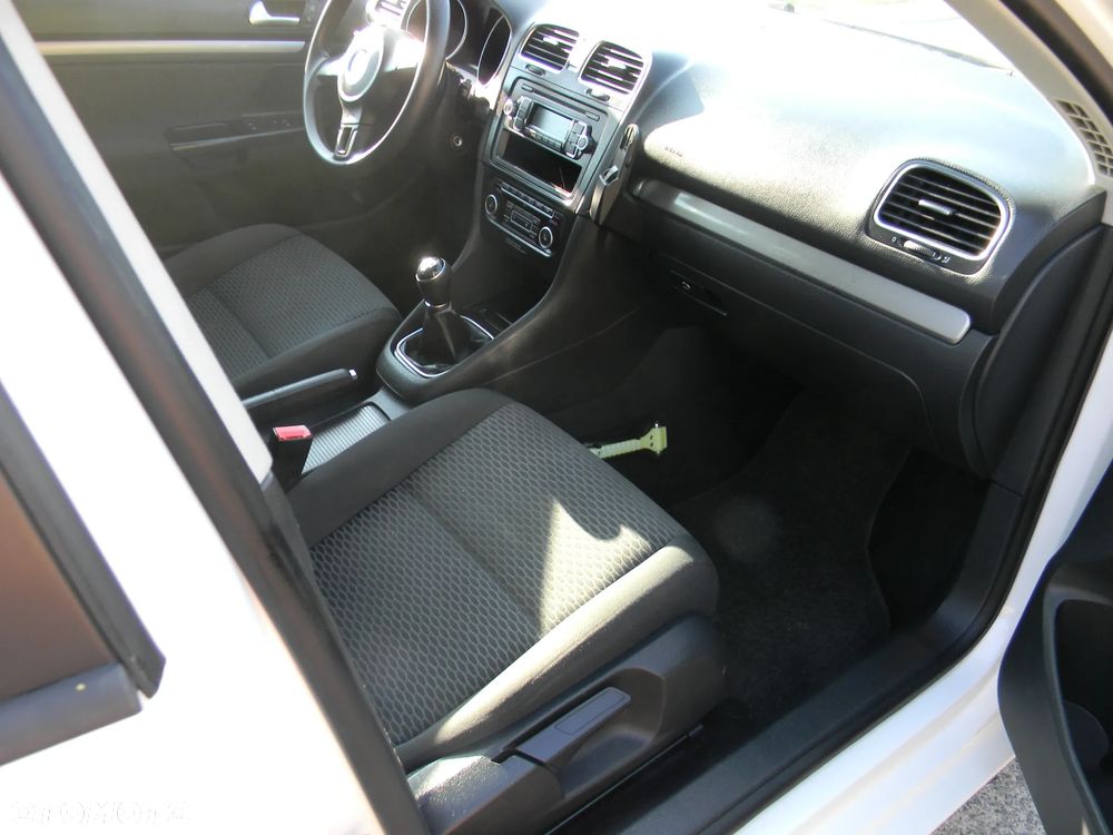 Volkswagen Golf 1.6 TDI BlueMotion Technology Comfortline - 10