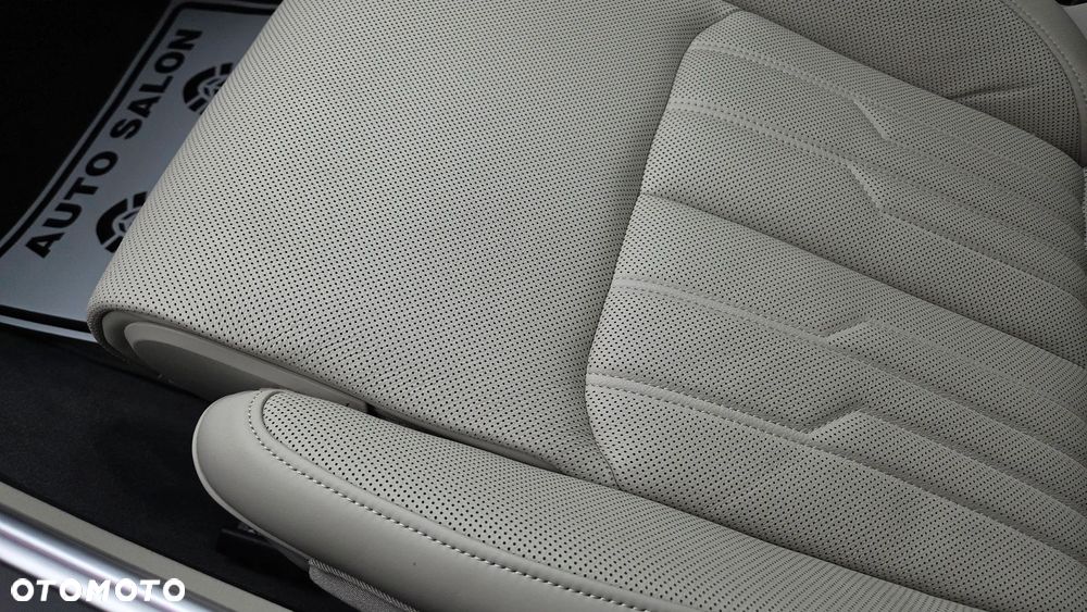 Audi A6 Avant 55 TFSI e quattro S tronic S line - 14