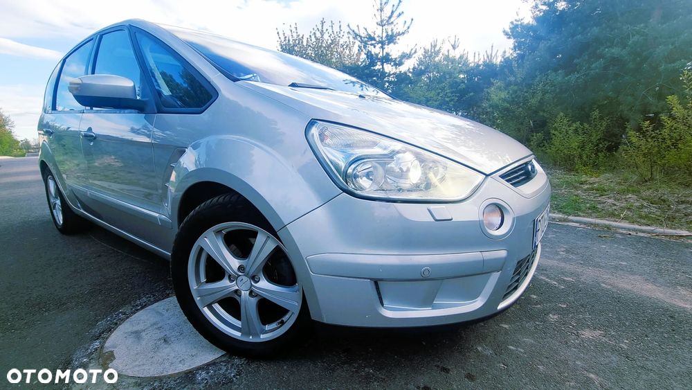 Ford S-Max - 38