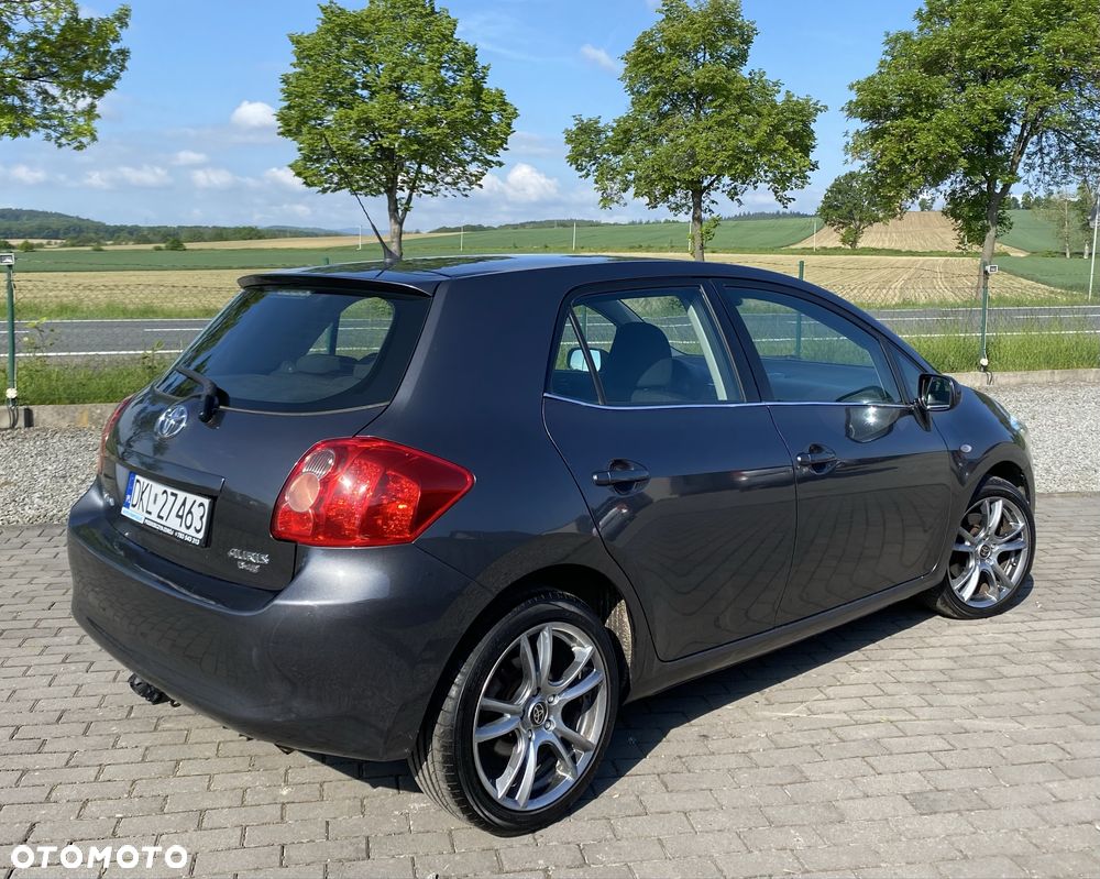 Toyota Auris - 4