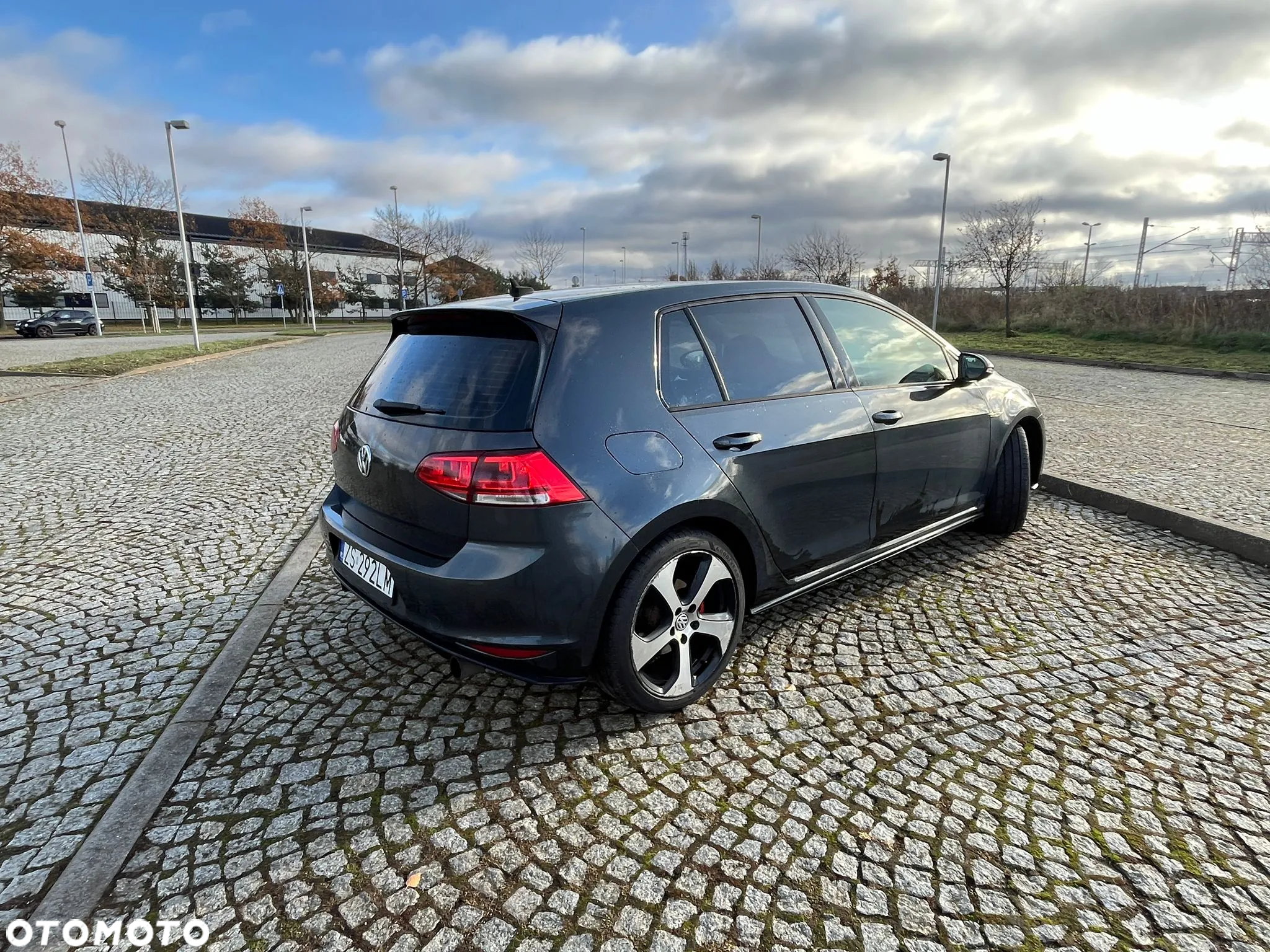 Volkswagen Golf VI 2.0 TSI GTI DSG - 15