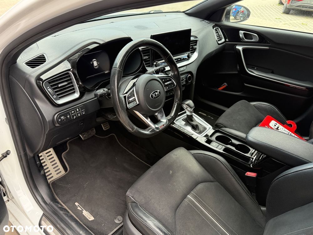 Kia ProCeed 1.4 T-GDI DCT7 OPF GT LINE - 13