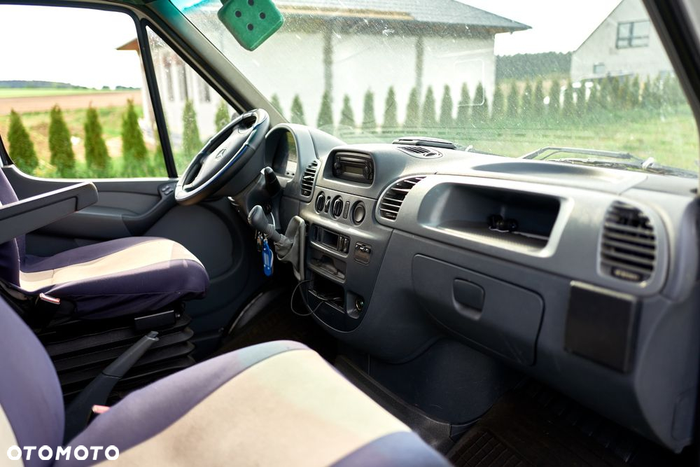 Mercedes-Benz Sprinter - 40