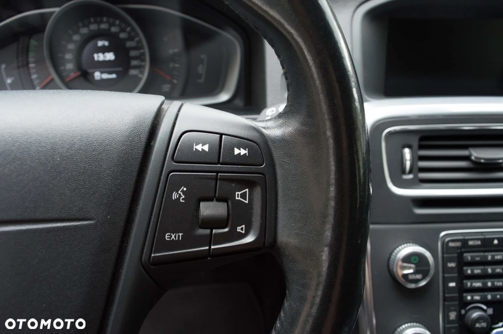 Volvo V60 D4 Business Edition - 21