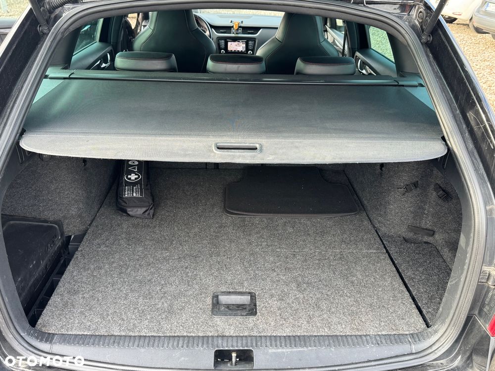 Skoda Octavia 2.0 TDI RS - 18