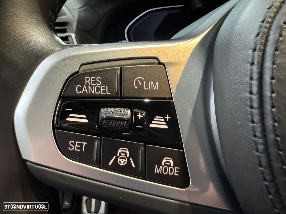 BMW iX3 M Sport Impressive - 40