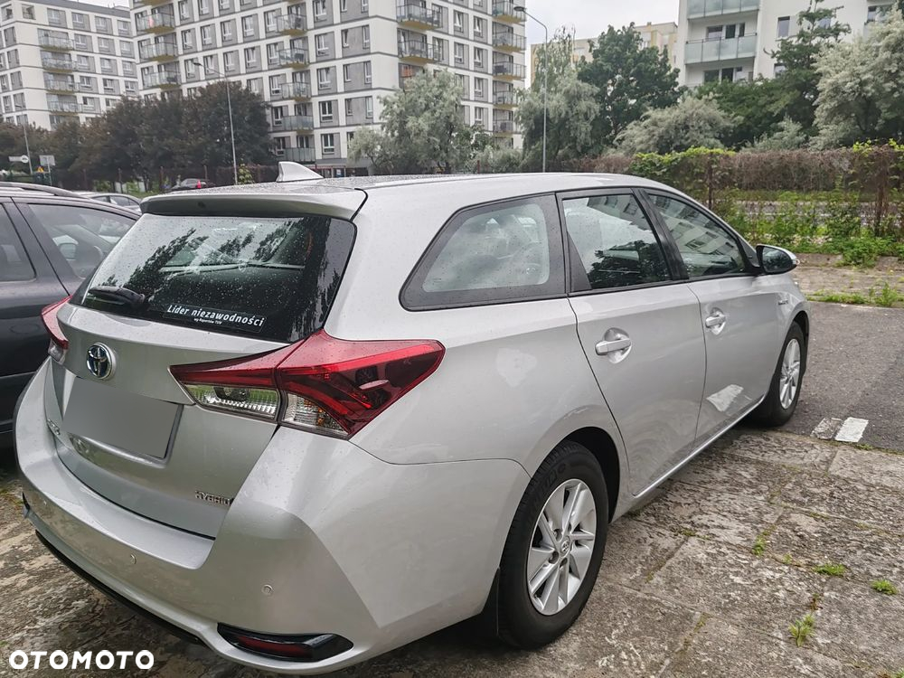 Toyota Auris - 4