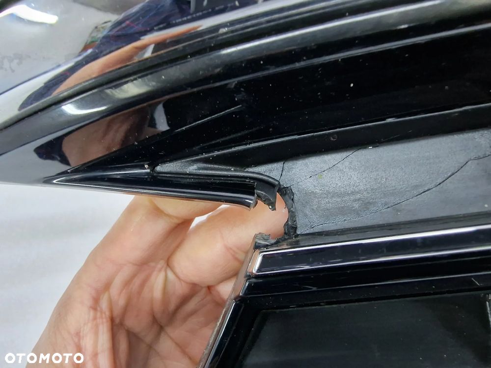 VW SPORTSVAN LIFT 17- ATRAPA / GRILL PRZEDNI PRZÓD POD RADAR , NR 510853653H / 510853651AN/AP , NR AUKCJI GR92 - 28