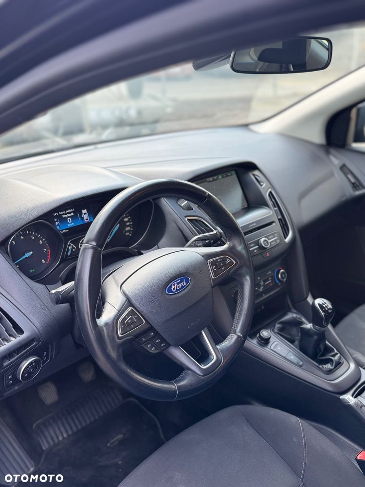 Ford Focus - 8