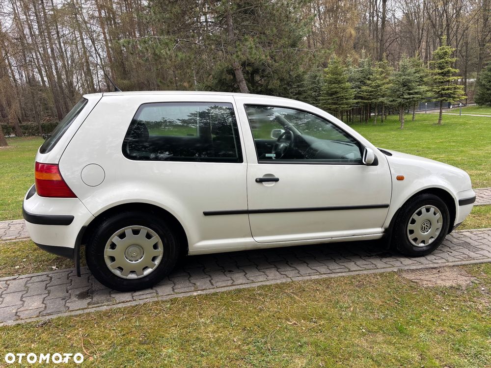 Volkswagen Golf 1.4 Basis - 4