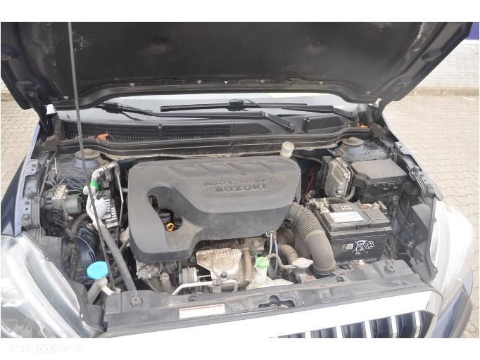 Suzuki SX4 S-Cross 1.4 T Premium - 32