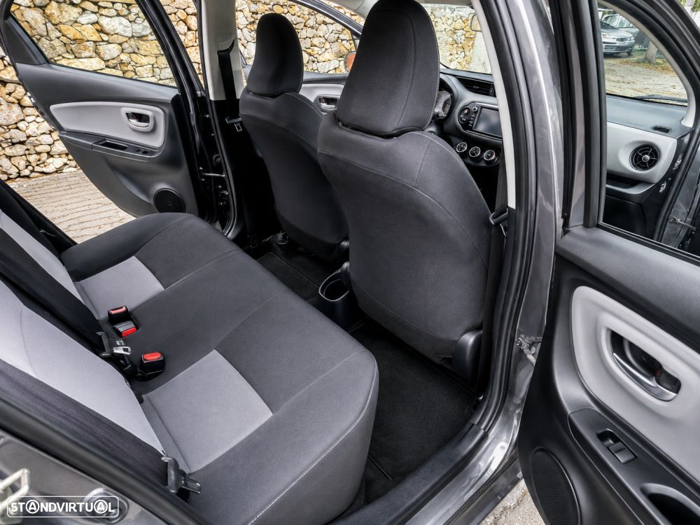 Toyota Yaris 1.4 D-4D Exclusive+P.Techno - 10