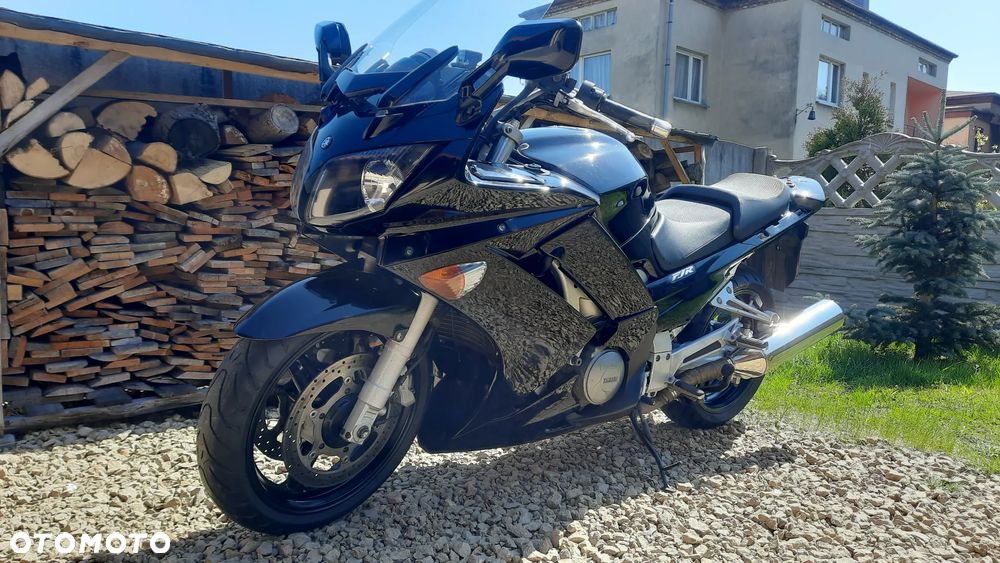 Yamaha FJR - 1